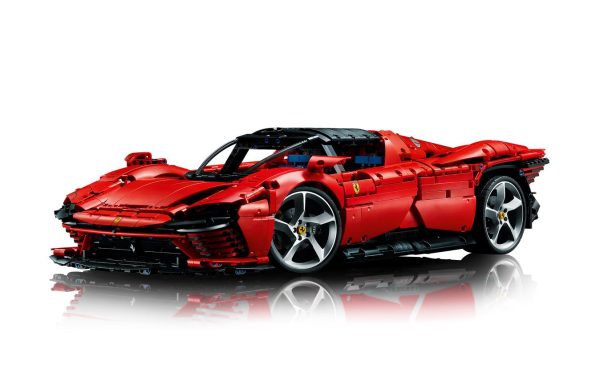 LEGO TECHNIC FERRARI DAYTONA SP3 #1 - Image 4