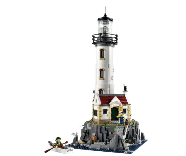LEGO IDEAS - MOTORISED LIGHTHOUSE! - Image 3