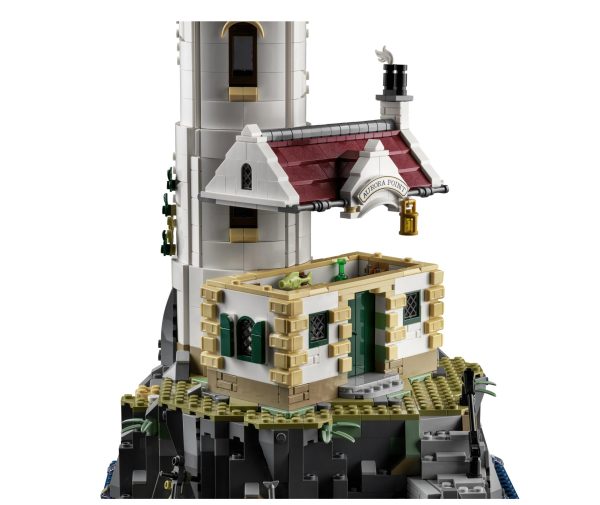 LEGO IDEAS - MOTORISED LIGHTHOUSE! - Image 5