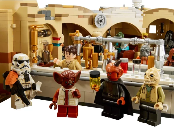 LEGO STAR WARS MOS CANTINA! - Image 2