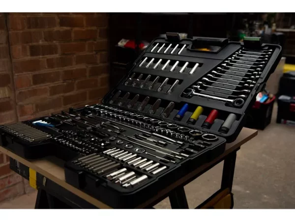 HALFORDS ADVANCED 200 Pc SOCKET & RACHET SPANNER SET #1 - Image 7