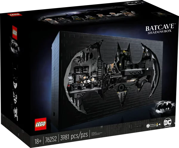 LEGO BATCAVE - SHADOW BOX! - Image 6