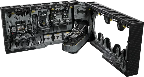 LEGO BATCAVE - SHADOW BOX! - Image 5