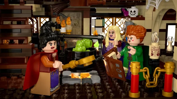 LEGO HOCUS POCUS - SANDERSON SISTERS COTTAGE! #1 - Image 6
