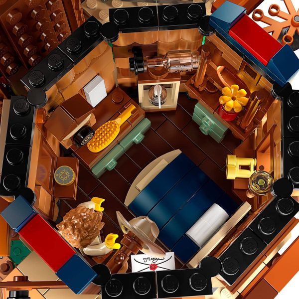 LEGO IDEAS TREE HOUSE #21318 - Image 3