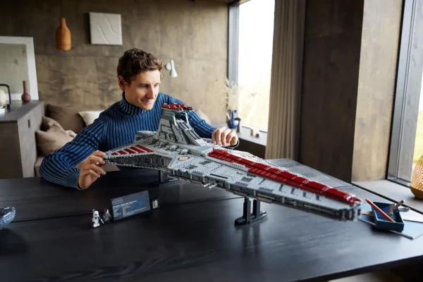 LEGO VENATOR-CLASS REPUBLIC ATTACK CRUISER! HUGE SET! - Image 4