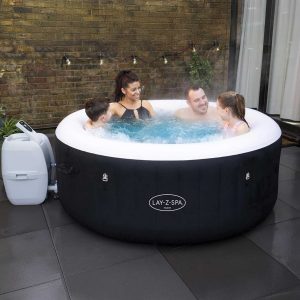 LAY-Z SPA MIAMI HOT TUB SPA! + NEIGHBOURS!