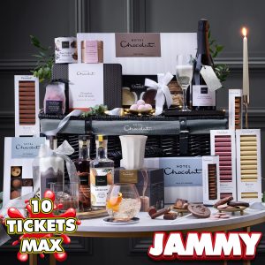 THE FESTIVE FEAST HAMPER FROM HOTEL CHOCOLAT!