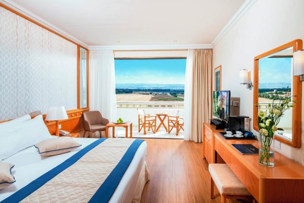 DREAM BEACH HOLIDAY TO CYPRUS OR £6000! - Image 6