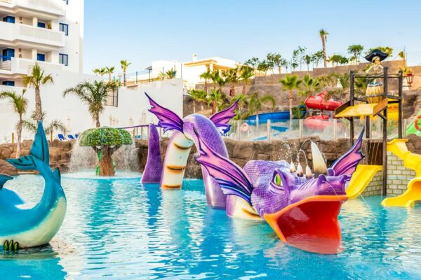 FAMILY HOLIDAY TO BENALMADENA OR £3000! - Image 5